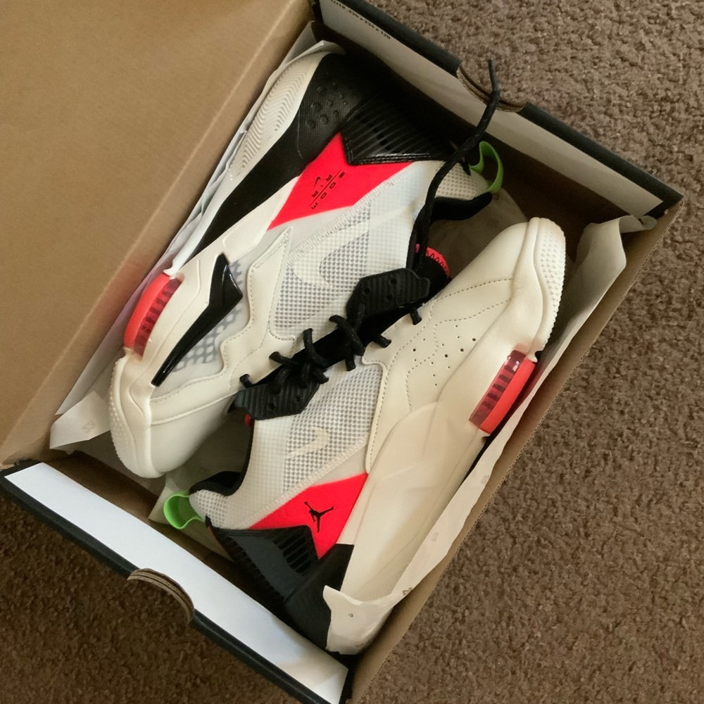DS Jordan Zoom 92